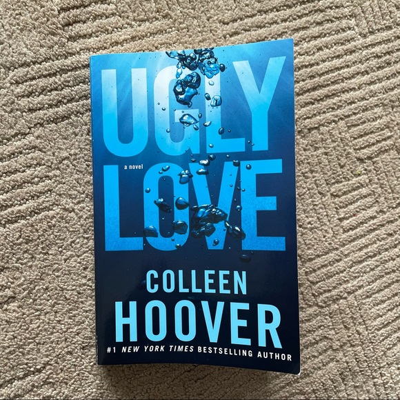 UGLY LOVE BOOK by Colleen Hoover - Picture 1 of 3
